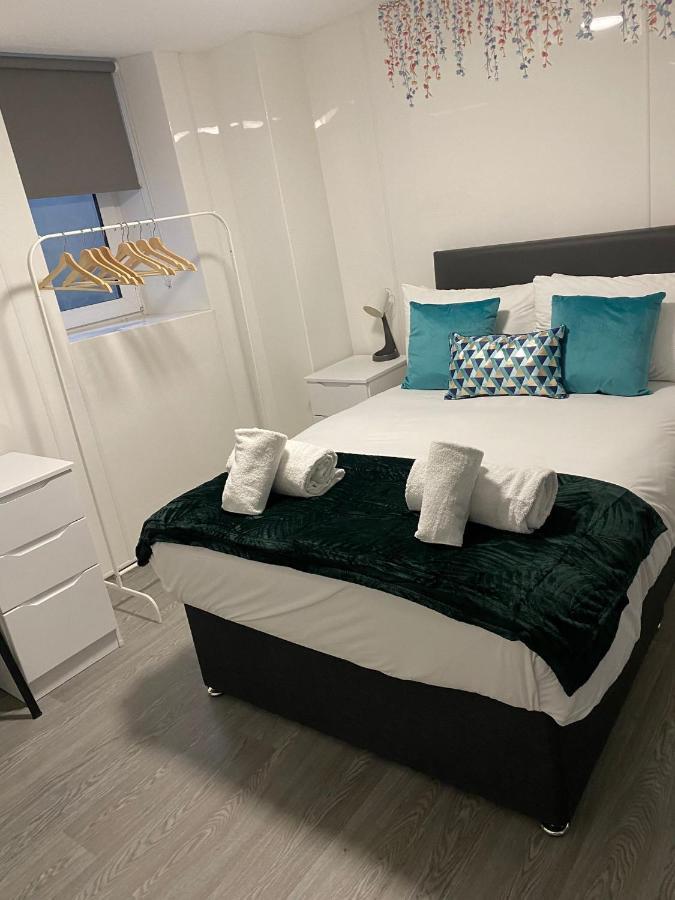 Double Ensuite Rooms Swansea Zewnętrze zdjęcie