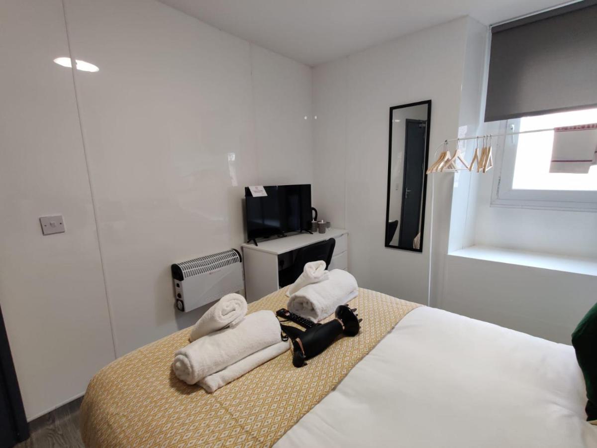 Double Ensuite Rooms Swansea Zewnętrze zdjęcie