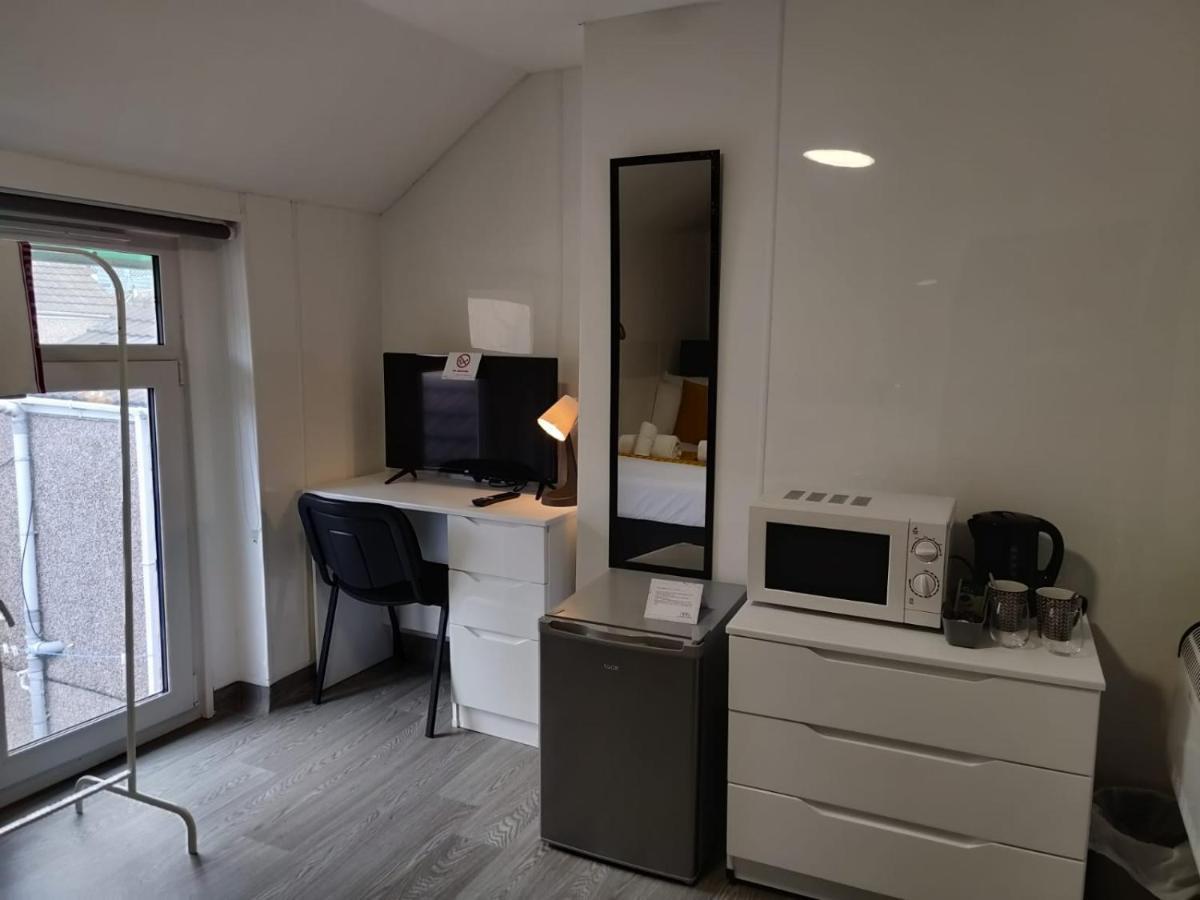 Double Ensuite Rooms Swansea Zewnętrze zdjęcie